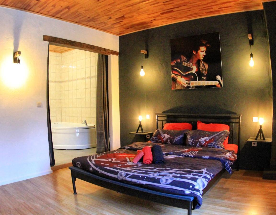 B&B Music City Wibrin Экстерьер фото
