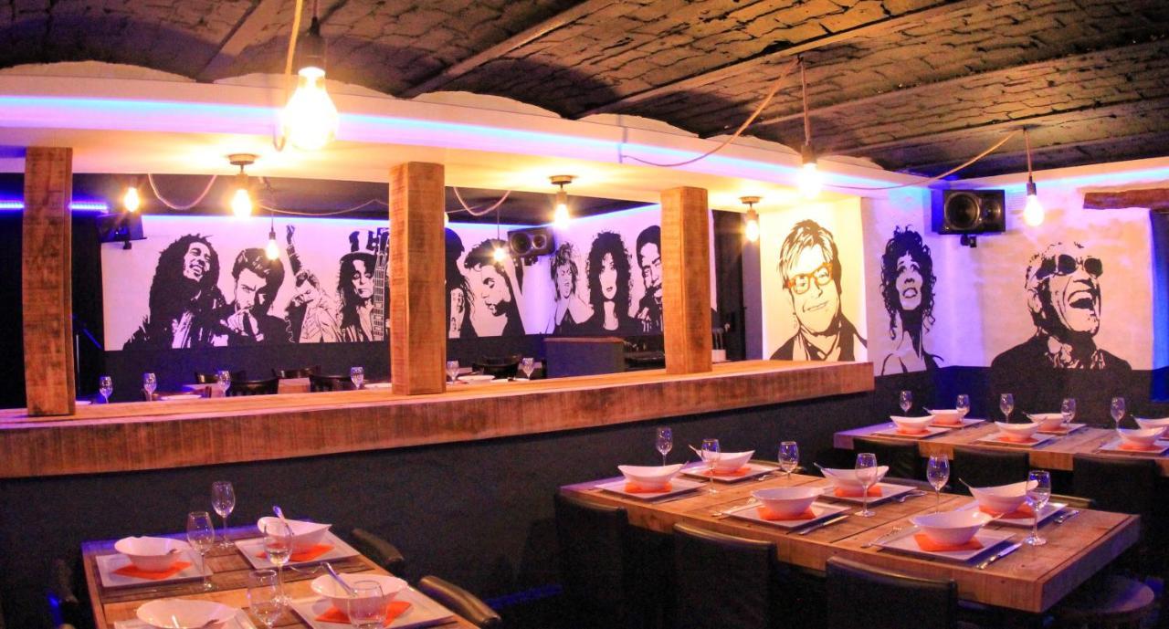 B&B Music City Wibrin Экстерьер фото